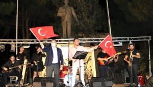 Kınıklı Sanatçı Fırat Tanır’dan Mı̇llı̇ Takıma Şarkı