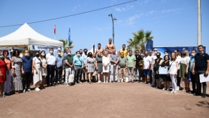 Kuşadası'nda Mavi Bayrak Göndere Çekildi