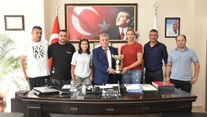 Şampiyon takımdan Başkan Tekin’e ziyaret