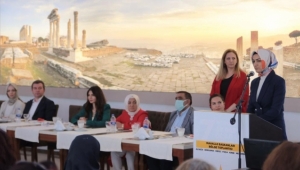 Ak Parti ''Yeni kadın üye yapma çalışmasında İzmir Türkiye birincisi''