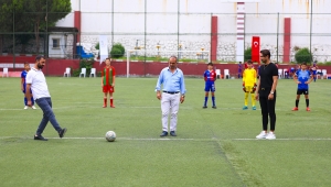 BAYRAKLI BELEDİYESİNDEN ANLAMLI TURNUVA