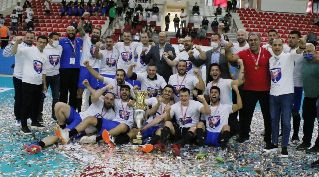 İzmir Büyükşehir Belediyespor’un lisanslı sporcu sayısı bin 100’e ulaştı