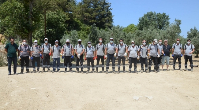 Kuşadası Belediyesi Karasinekle Mücadele Timi Kurdu