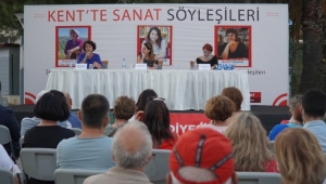 Neptün Soyer ve Buket Uzuner Karşıyakalılarla buluştu