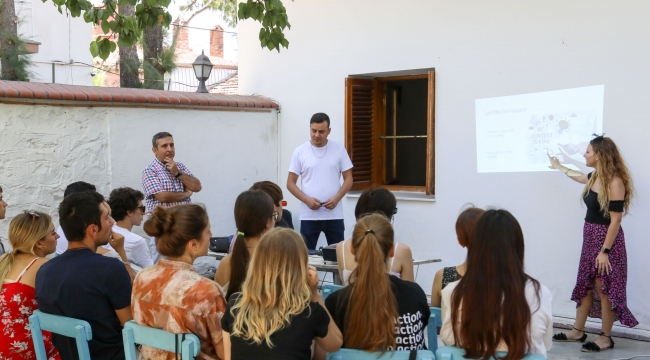 AIESEC gençleri Gelişim için Buca’da