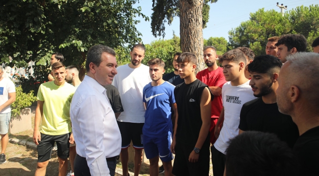 Bergama Belediyespor kampa girdi