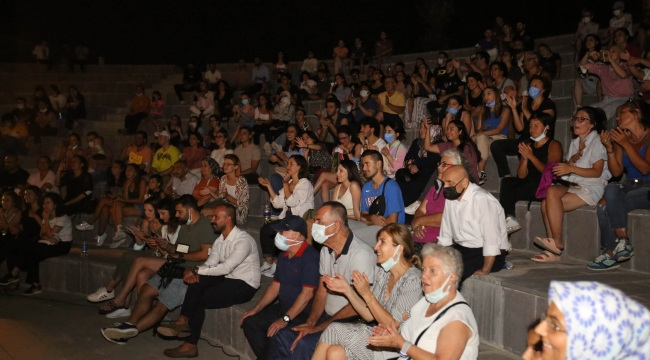 Bucalı tiyatroseverler buluştu