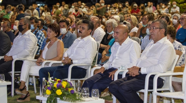 Dikili, Kültür - Sanat, Demokrasi ve Emek Festivali Sona Erdi