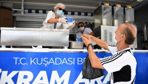 Kuşadası belediyesinden7 bin kişiye aşure ikramı