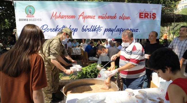 Ödemiş Belediyesi’nden aşure ikramı