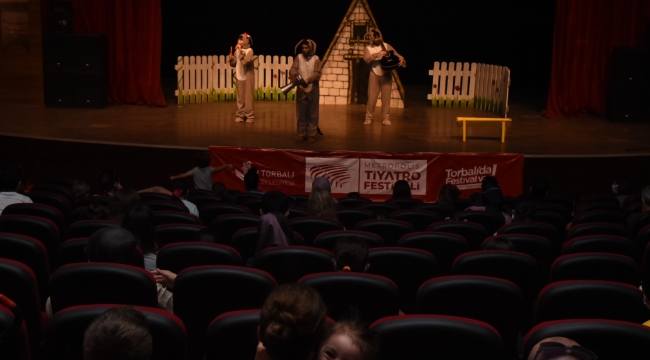 Torbalı'da Tiyatro Festivali sona erdi