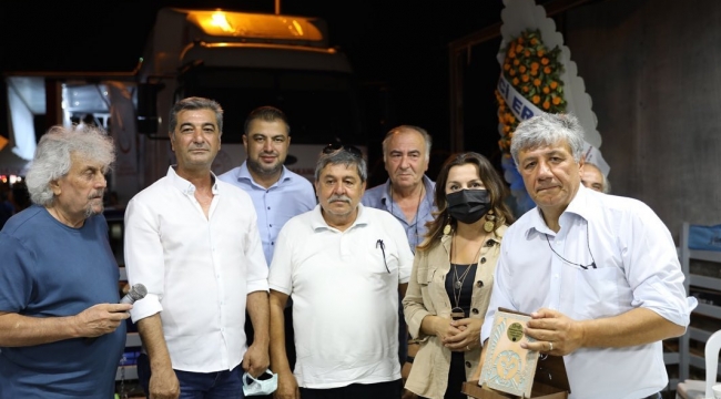 YAZARLAR FESTİVALİNDE MUSTAFA BALBAY RÜZGÂRI