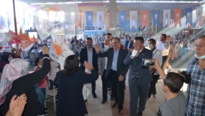 AK Parti İzmir İl Başkanı Kerem Ali Sürekli; 