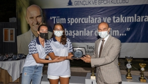 Başkan Soyer sporcularla bir araya geldi