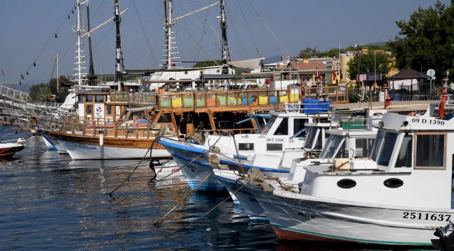 Güzelçamlı'nın balıkçıları av sezonuna umutlu başladı