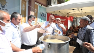 Kınıkta, Cumhur İttifakının 'nın düzenlediği aşure hayrı büyük ilgi gördü.
