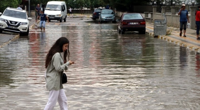 Meteoroloji'den şiddetli yağış uyarısı: İl il bölge bölge açıkladı...