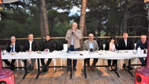 Başkan Karakayalı Muhtarlar Gününü Kutladı