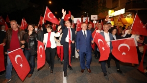 Gaziemir’de beş yıldızlı bayram kutlaması