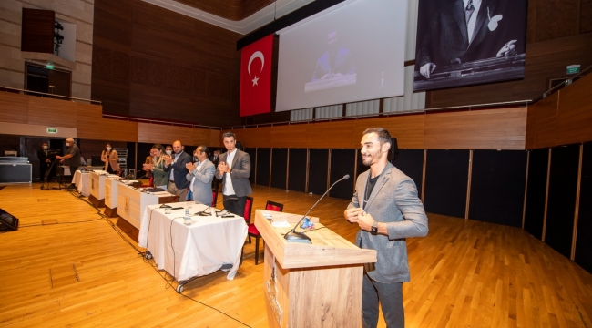 Şampiyon sporculardan Başkan Soyer'e teşekkür