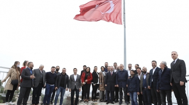 AK Parti İzmir İl Başkanı Kerem Ali Sürekli; 