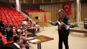BODRUM’DA DÜNYA ÇOCUK KİTAPLARI HAFTASI ETKİNLİĞİ DÜZENLENDİ