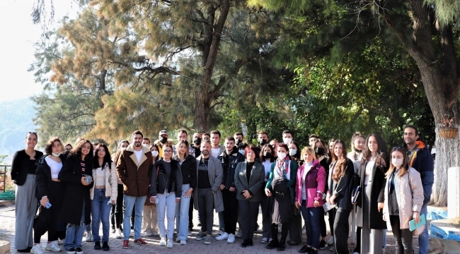 İzmir Demokrasi Üniversitesi'nden Karaburun'a 