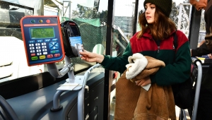 İzmir’e 100 elektrikli otobüs ve 55 midibüs daha geliyor