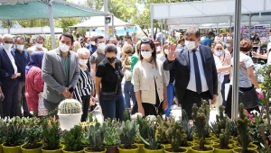 Karşıyaka’da sonbahar ‘Çiçek Festivali’ ile renklenecek