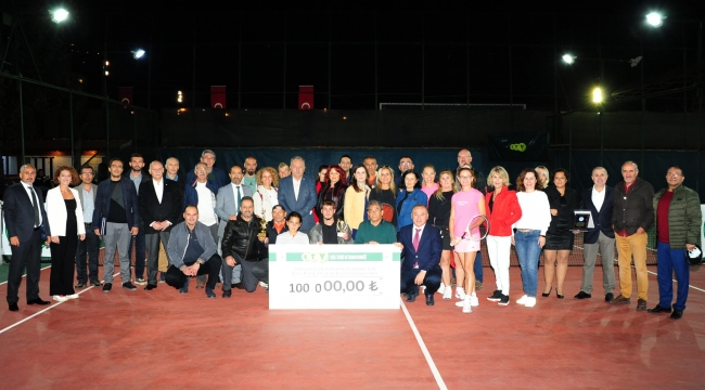 Tenis Turnuvası Eğitime Destek Oldu