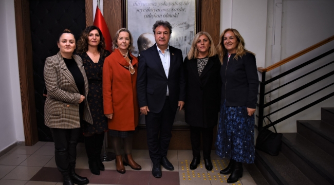 29 Ekim Kadınları Derneği’nin ilk büyük toplantısı Bornova’da