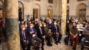 Batur: Bu tablo Konak’ın zenginliği
