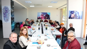 Engel Tanımıyorlar