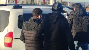 Kars'ta FETÖ'nün askeri yapılanmasında 1’i kadın 3 astsubay gözaltına alındı