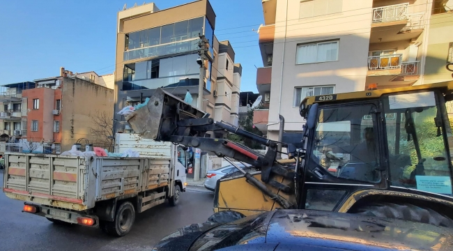 Bayraklı’da bir yılda 13 bin ton moloz toplandı!