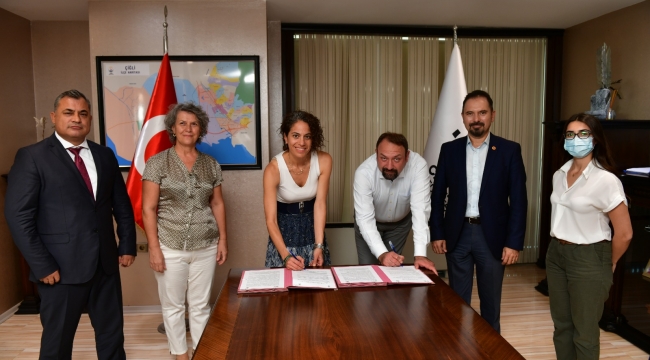 Çiğli’de Atık İlaçlar Doğaya Karışmayacak