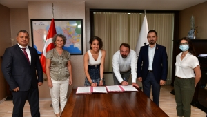 Çiğli’de Atık İlaçlar Doğaya Karışmayacak