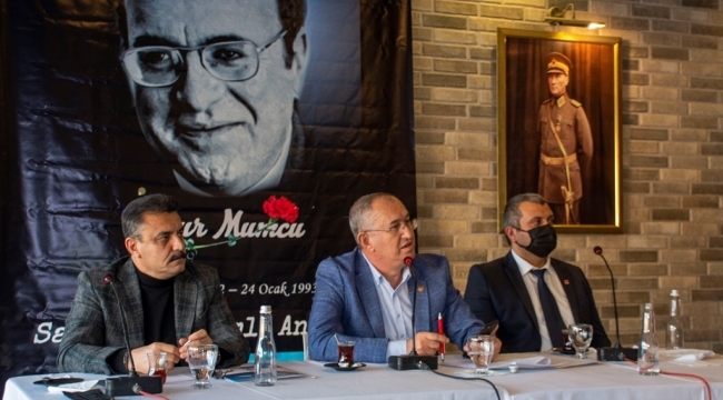 Dikili Uğur Mumcu'yu andı