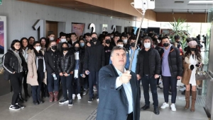 KINIKLI ÖĞRENCİLER “İYİ Kİ VARSIN EREN” DEDİ