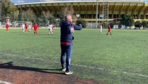 Konak Belediyesi Kadın Futbol Takımı Sivasspor’u 2-0 mağlup etti
