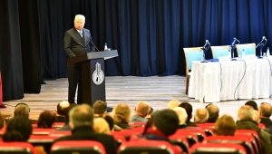 Özuslu: “Ne kadar devlet varsa hepsine çok büyük sorumluluk düşüyor”