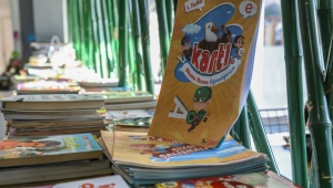 Buca Belediyesi’nden Kars’taki miniklere kitap bağışı