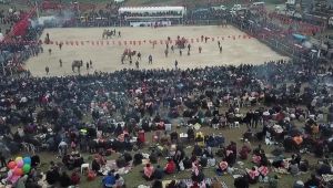 KINIK’TA 32'NCİ GELENEKSEL DEVE GÖSTERİSİ FESTİVALİNE YOĞUN İLGİ 
