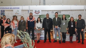  Seferihisar Belediyesi'nden Genç Çiftçilere Destek