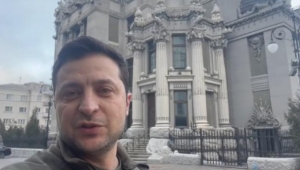 Zelenskiy: Silahları bırakmayacağız