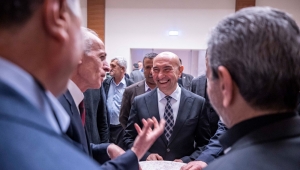Başkan Soyer Mardin’den seslendi: Zor günleri dayanışmayla aşacağız