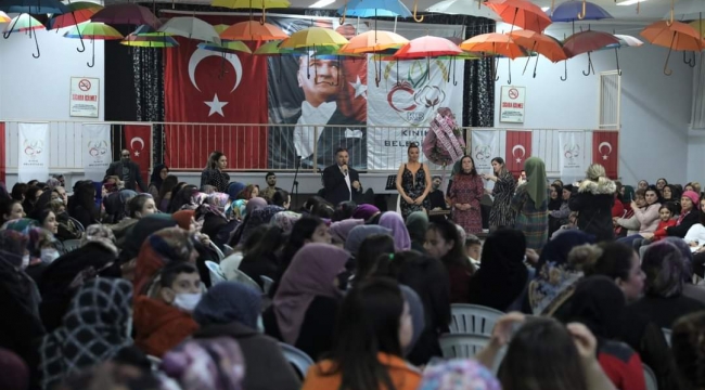 KINIK’TA KADINLAR GÜNÜ ETKİNLİK HAFTASI KADINLAR MATİNESİYLE TAÇLANDIRILDI
