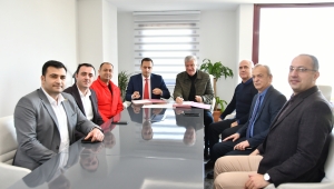 NARLIDERE BELEDİYESİ’NDE TOPLU İŞ SÖZLEŞMESİ İMZALANDI