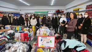 Sosyal Market’e öğrenci desteği