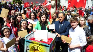 Balçova’da masal gibi 23 Nisan Şenliği